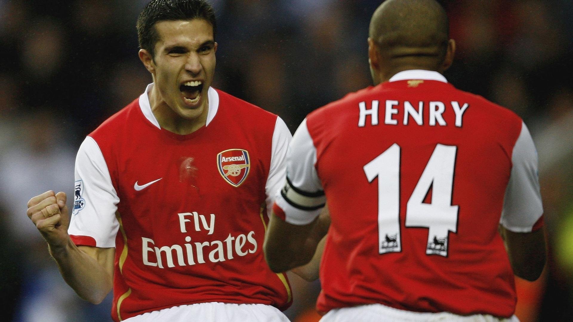 中国足球联赛支持地方少数民族足球文化交流,国足中的少数民族球员