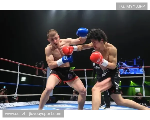 WBA拳击赛：甘巴·西蒙轻松KO对手成功卫冕