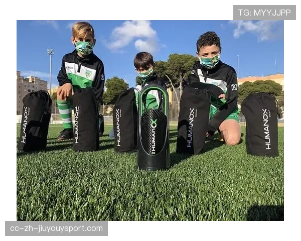 体育科技：可穿戴设备助力运动员提升训练效率，智能运动穿戴